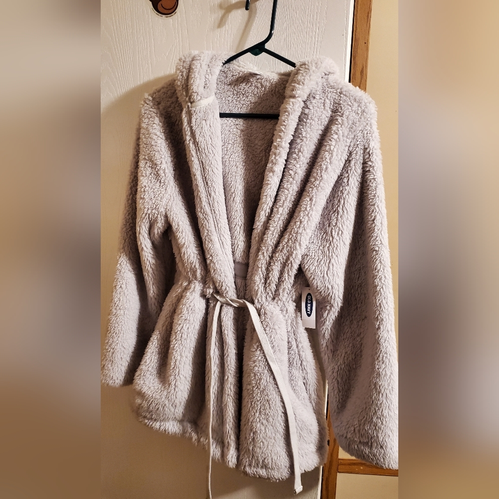 Old navy sweater